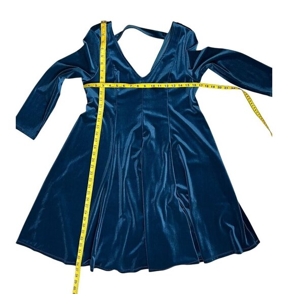 Torrid Blue Velvet Holiday Cocktail Dress V-Neck Cutout Back Size 00 (US 10) - Picture 6 of 9